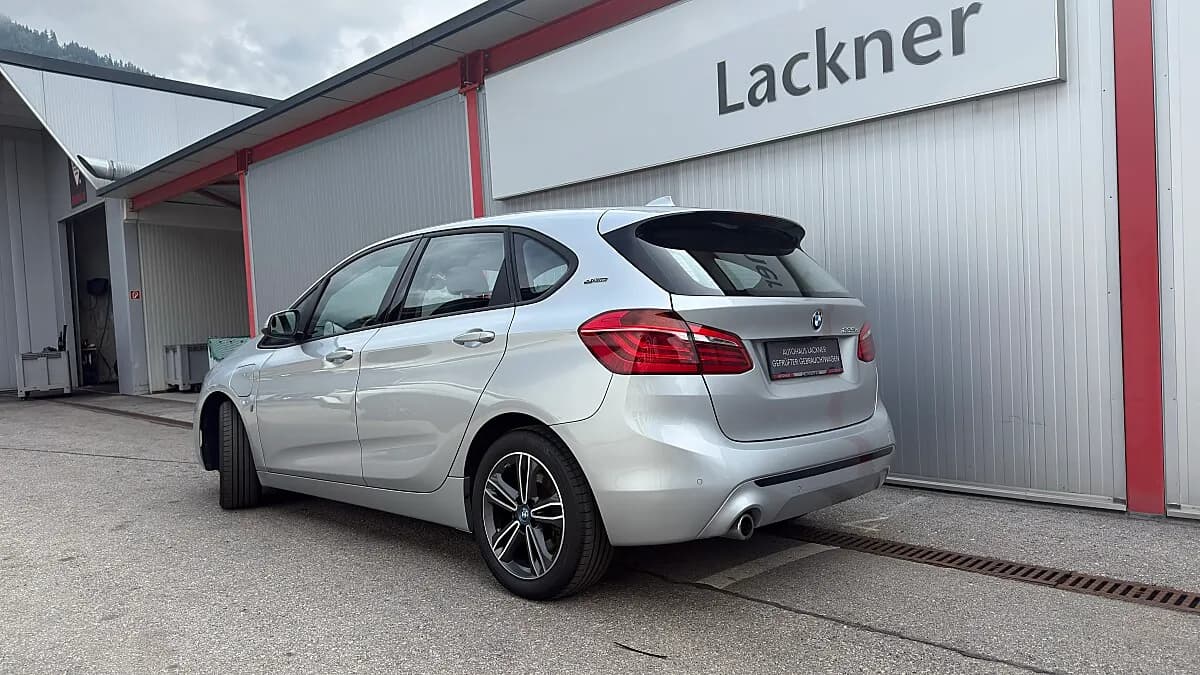 BMW 2er-Reihe 225e xDrive PHEV Active Tourer Sport Line Aut. – Bild 2
