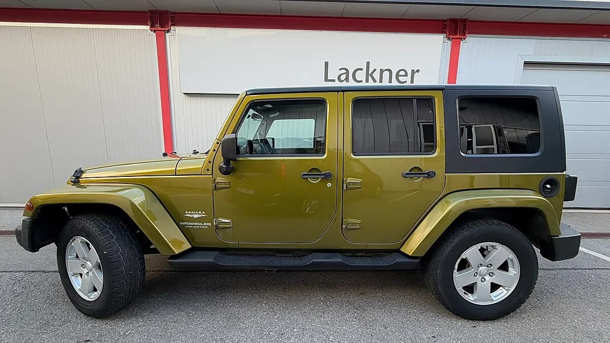 Jeep Wrangler Unlimited Sahara 2,8 CRD HT Aut. – Bild 3